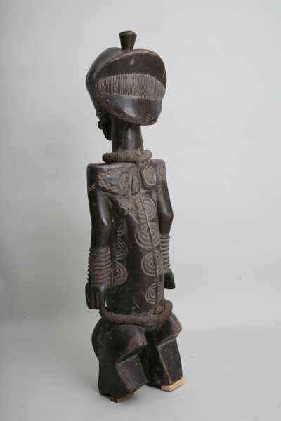 Bembe-Basumba(statue), d`afrique : Rép.démoncratique du Congo., statuette Bembe-Basumba(statue), masque ancien africain Bembe-Basumba(statue), art du Rép.démoncratique du Congo. - Art Africain, collection privées Belgique. Statue africaine de la tribu des Bembe-Basumba(statue), provenant du Rép.démoncratique du Congo., 975/113.Ancienne statue d